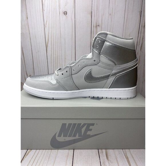 Nike Air Jordan 1 Retro High OG CO .JP Tokyo Mens Size 9 Grey Silver DC1788-029 - Picture 6 of 10